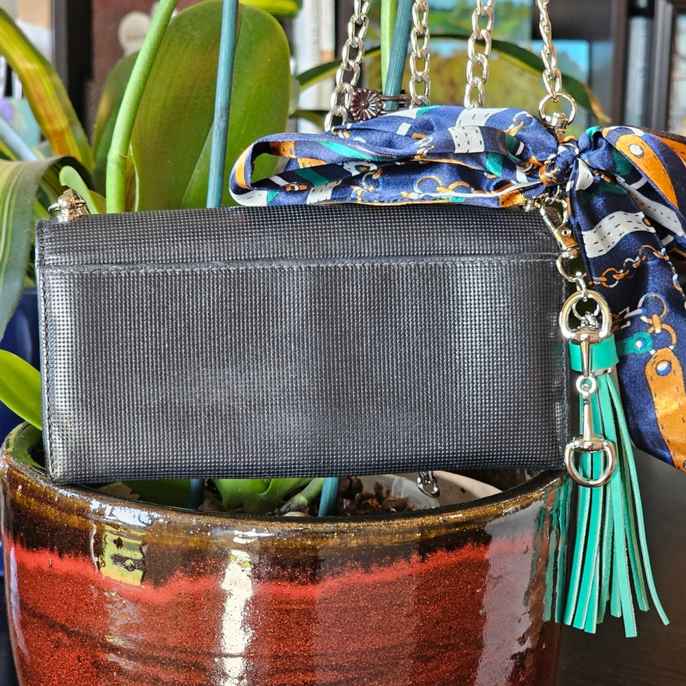 Gucci Black Leather Continental Wallet W/Crossbody Chain, Twilly, & Charm Added - Picture 9 of 16